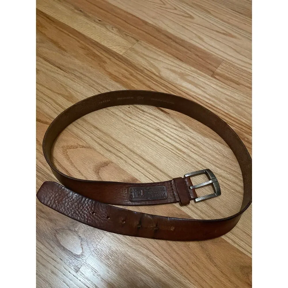 Fossil distressed Leather Belt 1954 Mens Sz 42 Brown silver tone buckle classic